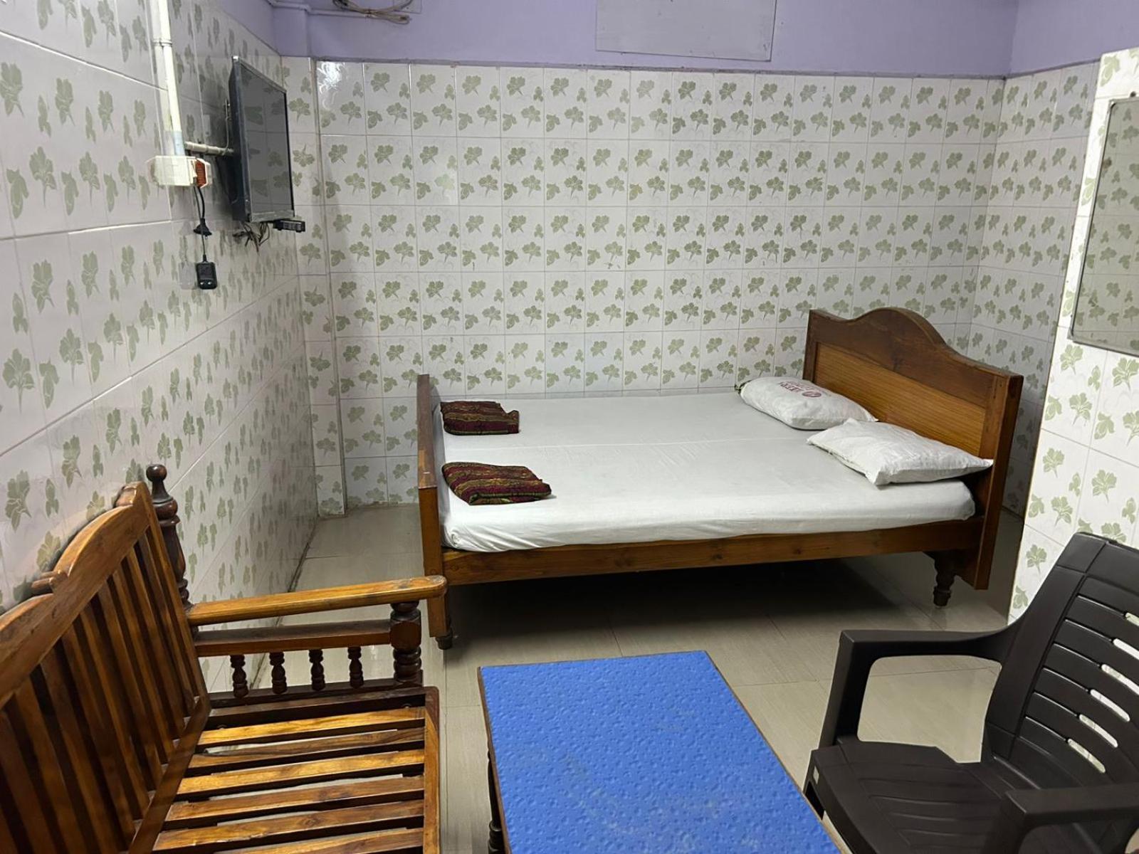 Meera Lodge Chidambaram Exterior photo